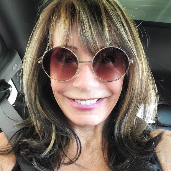 Meet your Posher, Laurie - Picture 1 of 1